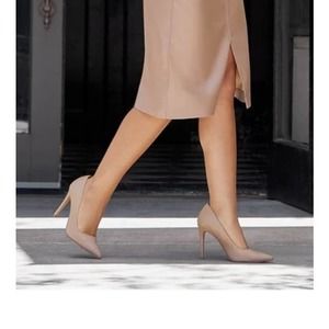 JustFab Gisselle Classic Pump Taupe Size 9.5